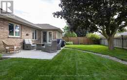 259 BRIARHILL DRIVE | Stratford Ontario | Slide Image Thirty-seven