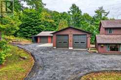 1020 EAST WALKER LAKE DRIVE | Huntsville Ontario | Slide Image Four