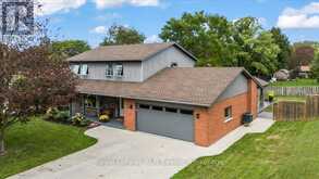144 2ND STREET | Hanover Ontario | Slide Image Thirty-eight
