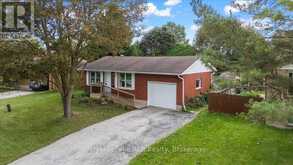 527 2ND A STREET | Hanover Ontario | Slide Image Thirty-six