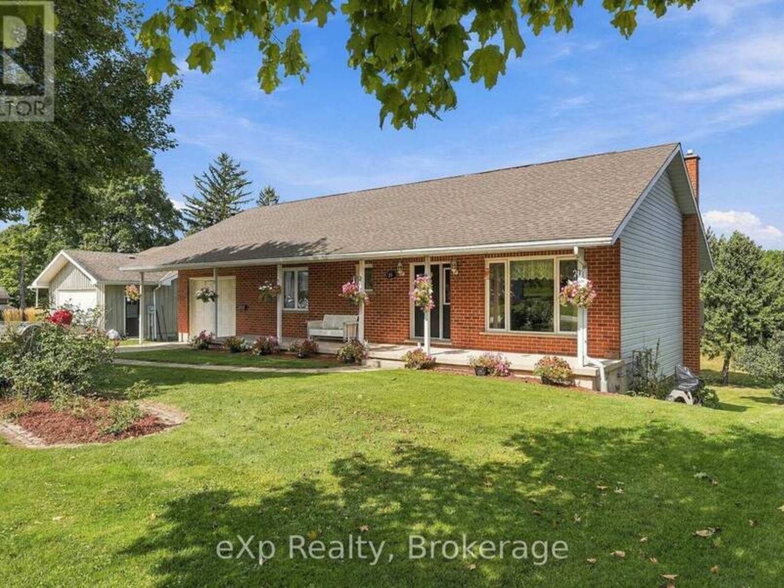 21 ANDREW STREET, South Bruce, Ontario N0G 2S0