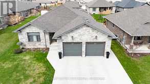 1025 RESERVE AVENUE S | Listowel Ontario | Slide Image Three