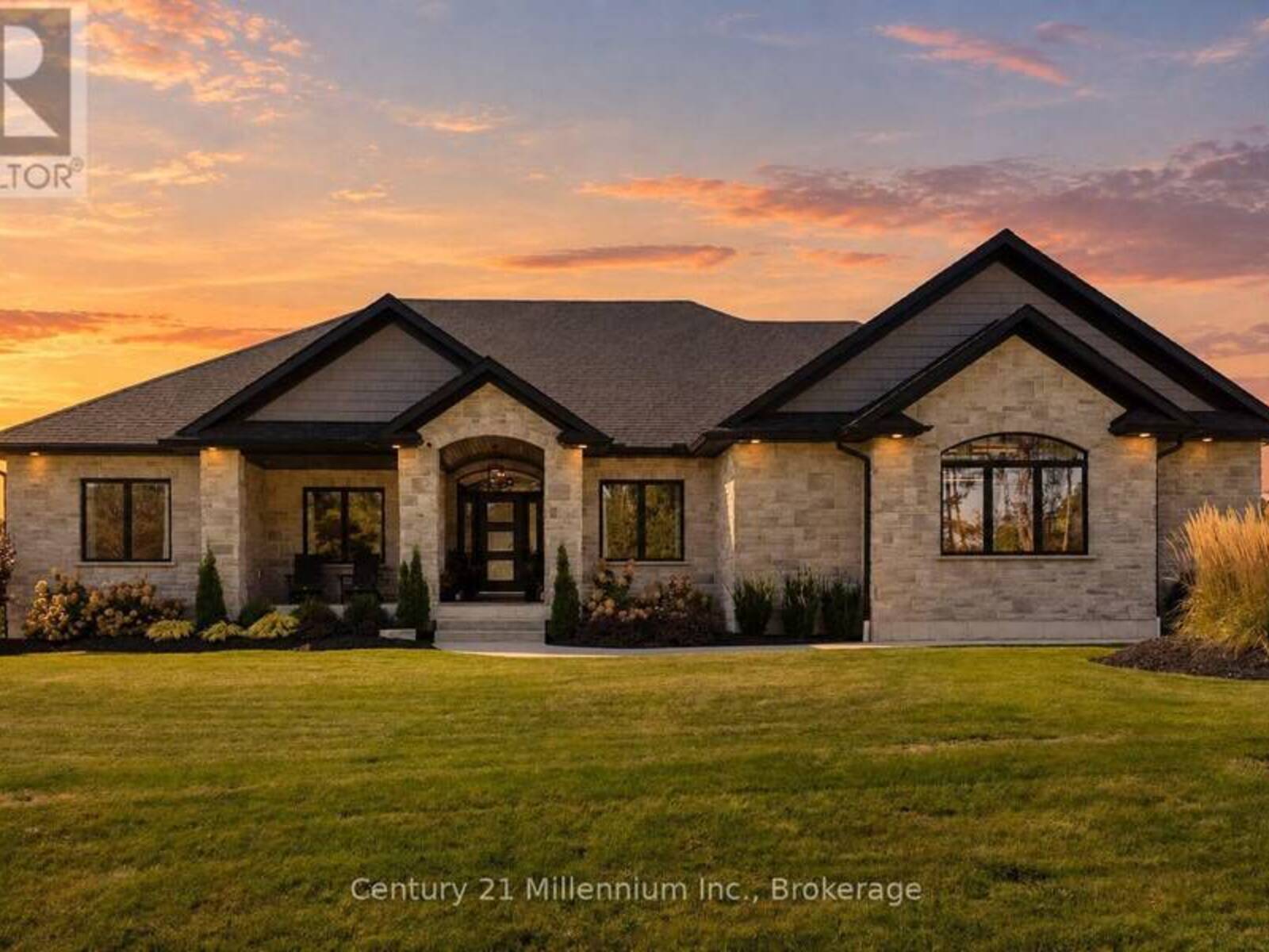 150 LOUISE CREEK CRESCENT, West Grey, Ontario N0G 1S0