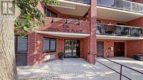 604 - 536 11TH AVENUE | Hanover Ontario | Slide Image Three