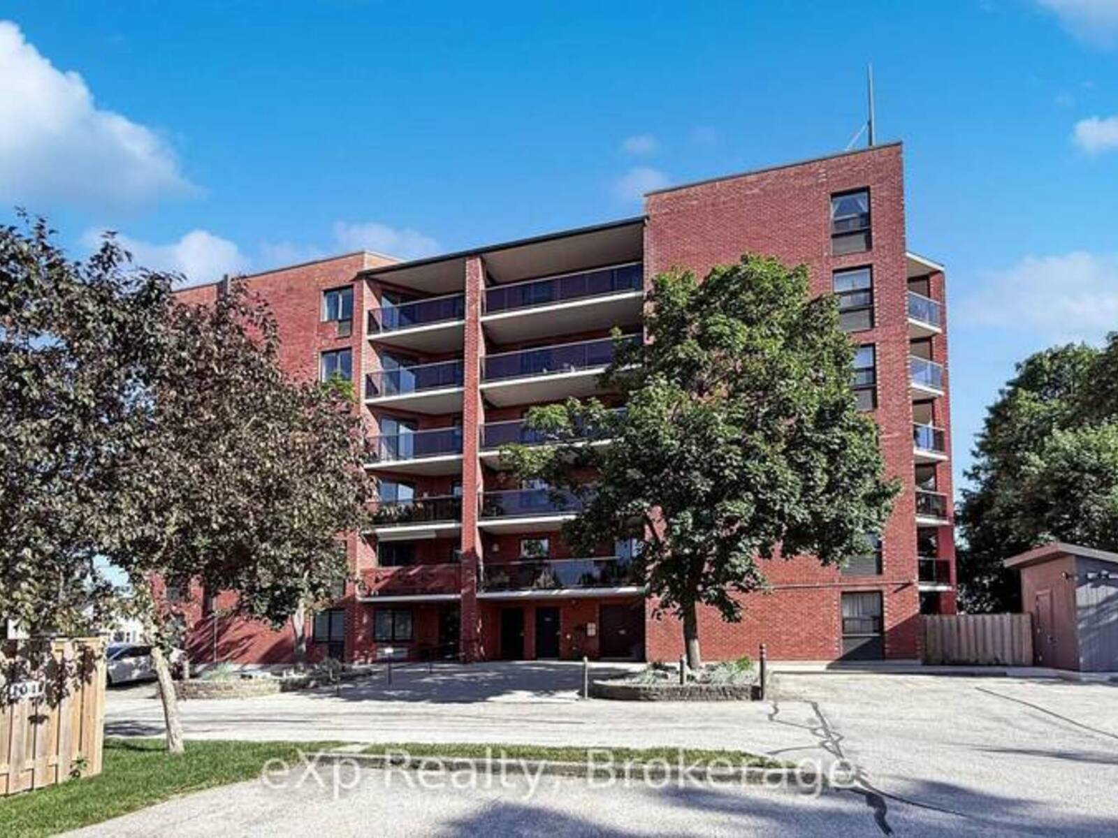 604 - 536 11TH AVENUE, Hanover, Ontario N4N 2S4