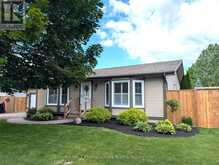 147 15TH AVE CLOSE | Hanover Ontario | Slide Image Two