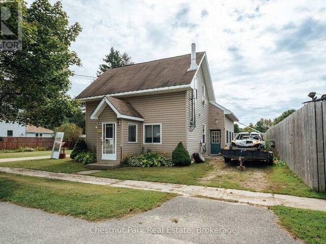 49 QUEEN STREET E South Bruce Peninsula Ontario, N0H 1P0 - 3 Bedrooms Home For Sale