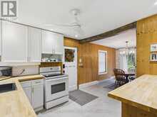 1037 STRAWBERRY BAY ROAD | Bracebridge Ontario | Slide Image Thirteen