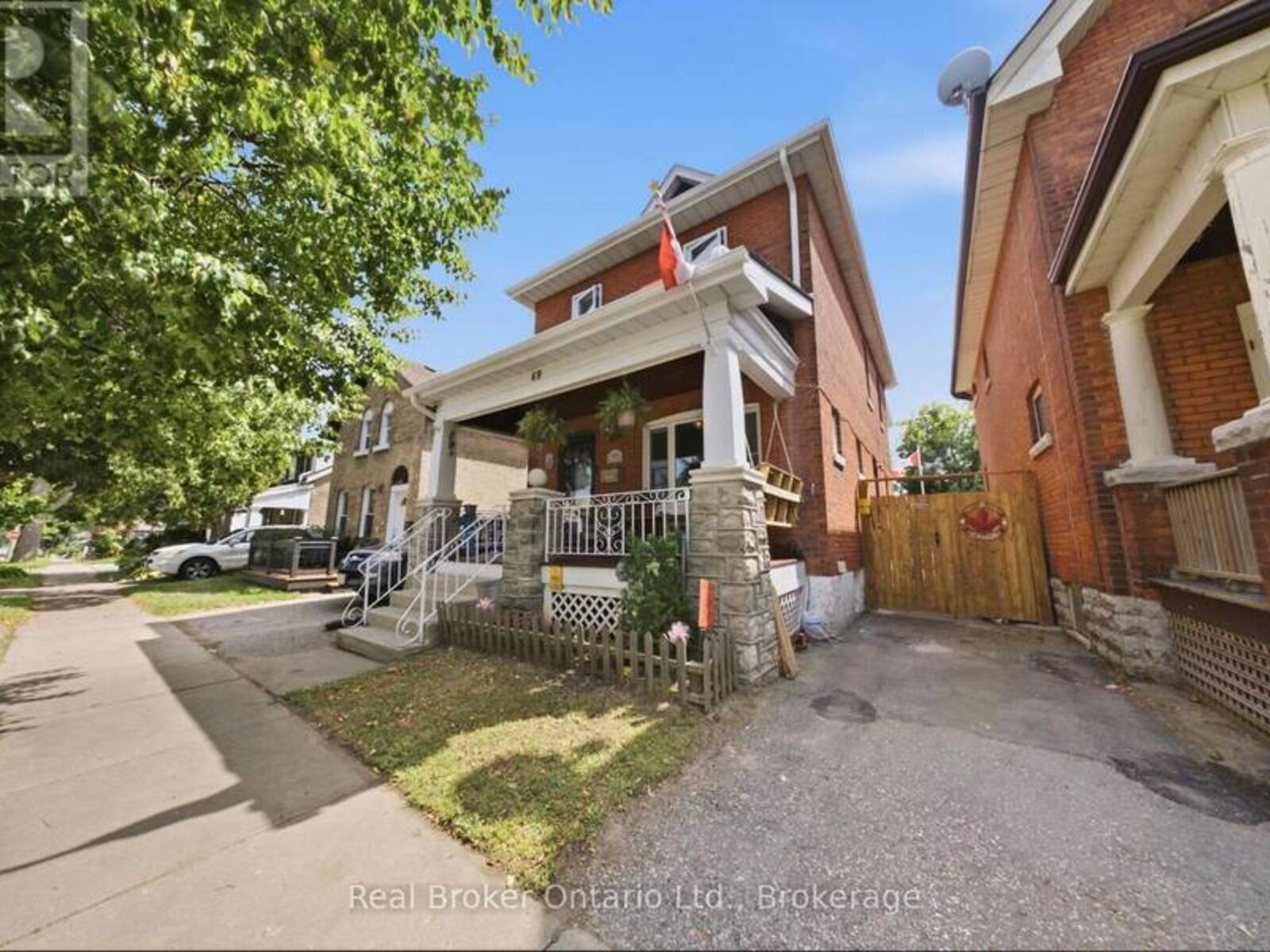 69 ARTHUR STREET, Brantford, Ontario N3S 3H9