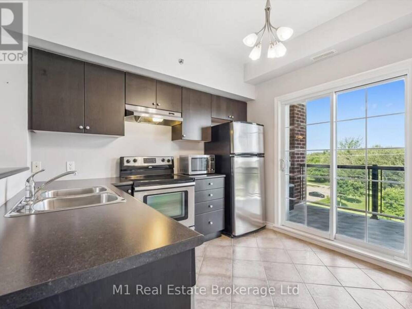 412 - 308 WATSON PARKWAY N, Guelph, Ontario N1E 0G7