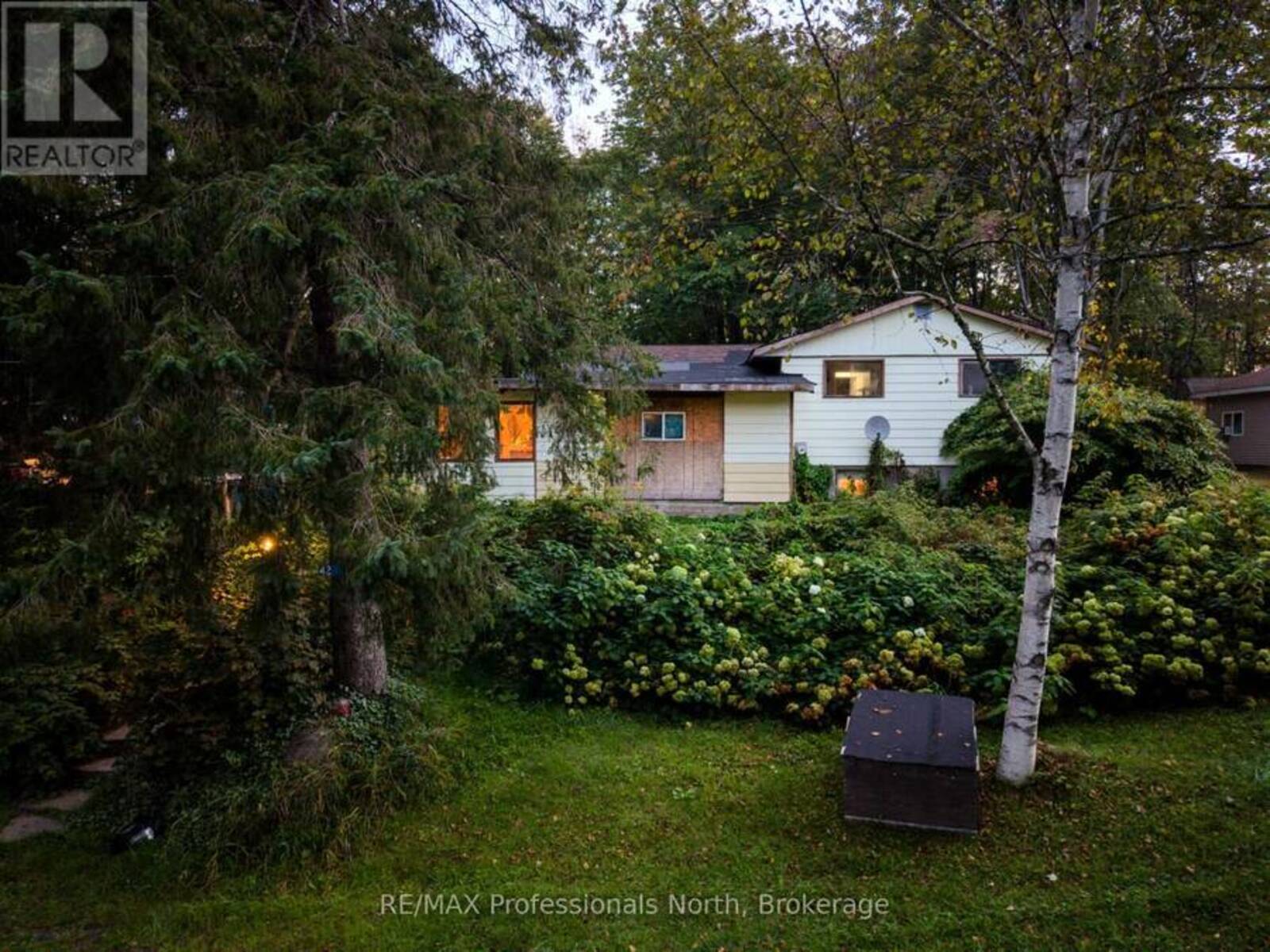 42 MORGANS ROAD, Huntsville, Ontario P1H 1A2