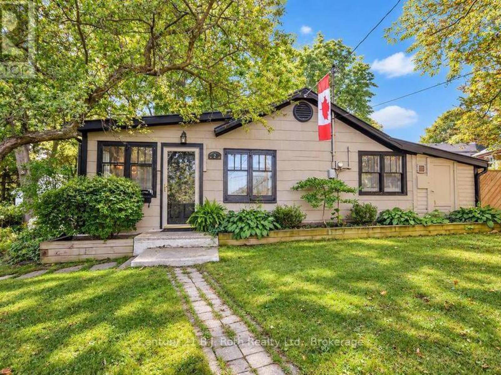 2 FRONT STREET, Orangeville, Ontario L9W 1M5