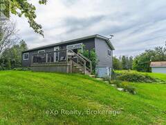 15 HOWDENVALE ROAD South Bruce Peninsula Ontario, N0H 1X0