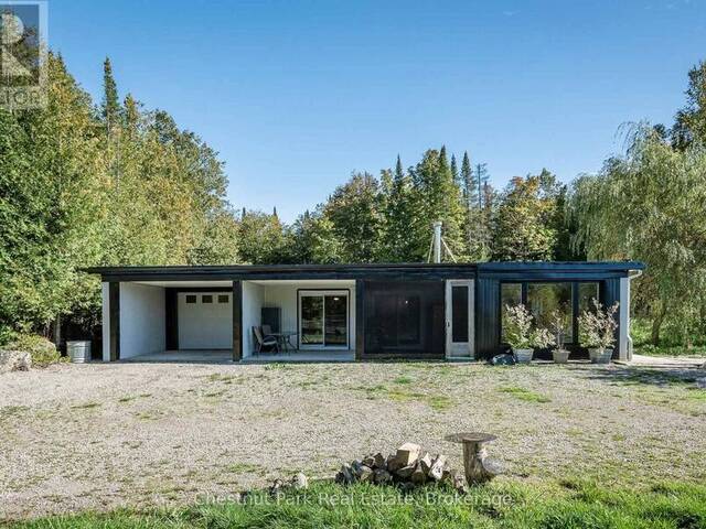 664 BRUCE ROAD 9 Georgian Bluffs Ontario, N0H 2T0 - 2 Bedrooms Home For Sale
