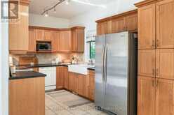 240 JONES ROAD | Gravenhurst Ontario | Slide Image Five