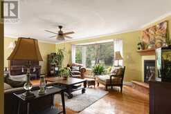 37 WOODLAND DRIVE | Bracebridge Ontario | Slide Image Thirteen