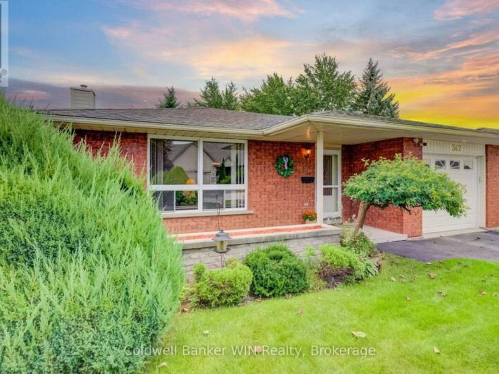 362 BIRMINGHAM STREET E, Mount Forest, Ontario N0G 2L2