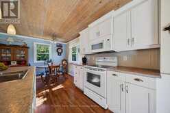 2 ROBINS NEST LANE | McKellar Ontario | Slide Image Fifteen
