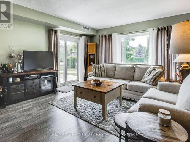102 - 11 BECK BOULEVARD Penetanguishene Ontario, L9M 2G1 - 1 Bedroom Waterfront Condo For Sale