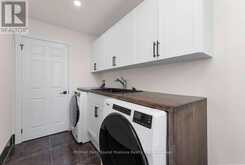 14-16 KNOWLES CRESCENT | Rosseau Ontario | Slide Image Twenty-seven