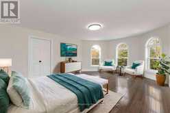 14-16 KNOWLES CRESCENT | Rosseau Ontario | Slide Image Thirty
