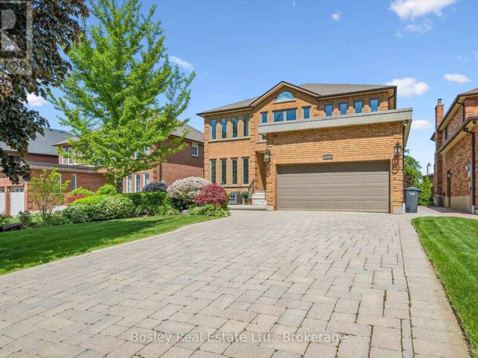 1217 SUGAR MAPLE COURT, Mississauga, Ontario L4W 4P6