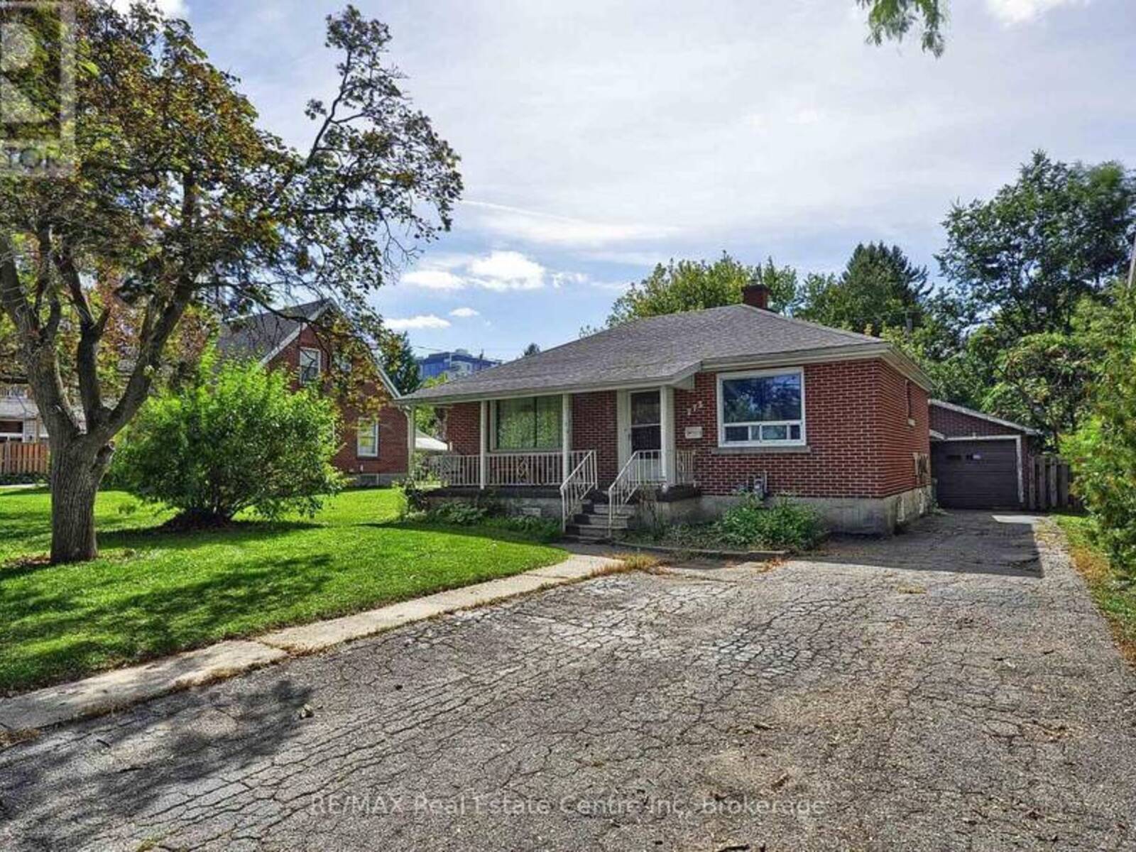 273 ALBERT STREET, Waterloo, Ontario N2L 3T7