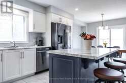 40 ROBERTSON DR DRIVE | Stratford Ontario | Slide Image Nine