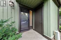 156 ESCARPMENT CRESCENT | Collingwood Ontario | Slide Image Three