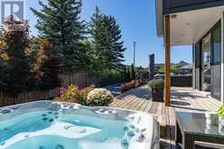 154 BROOKER BOULEVARD | The Blue Mountains Ontario | Slide Image Three