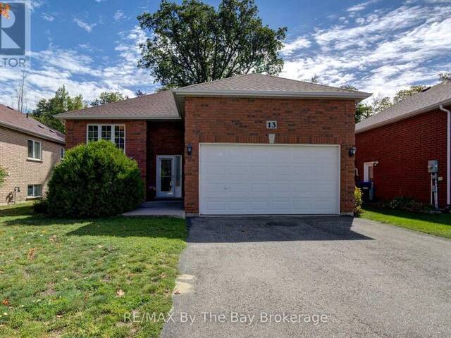 13 TONA TRAIL Wasaga Beach Ontario, L9Z 0A5 - 3 Bedrooms Home For Sale