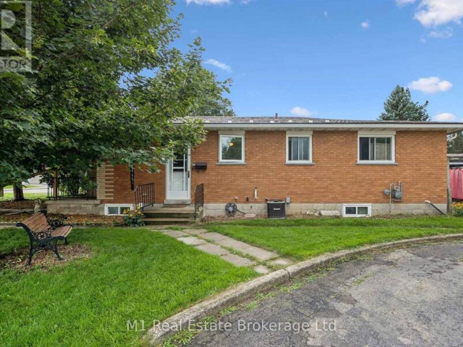 205 ALBERT STREET, Minto, Ontario N0G 2P0