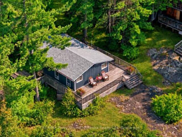 160 PARADISE LANE Carling Ontario, P0G 1G0 - 3 Bedrooms Waterfront Home For sale