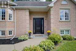 29 DOWNER CRESCENT | Wasaga Beach Ontario | Slide Image Three