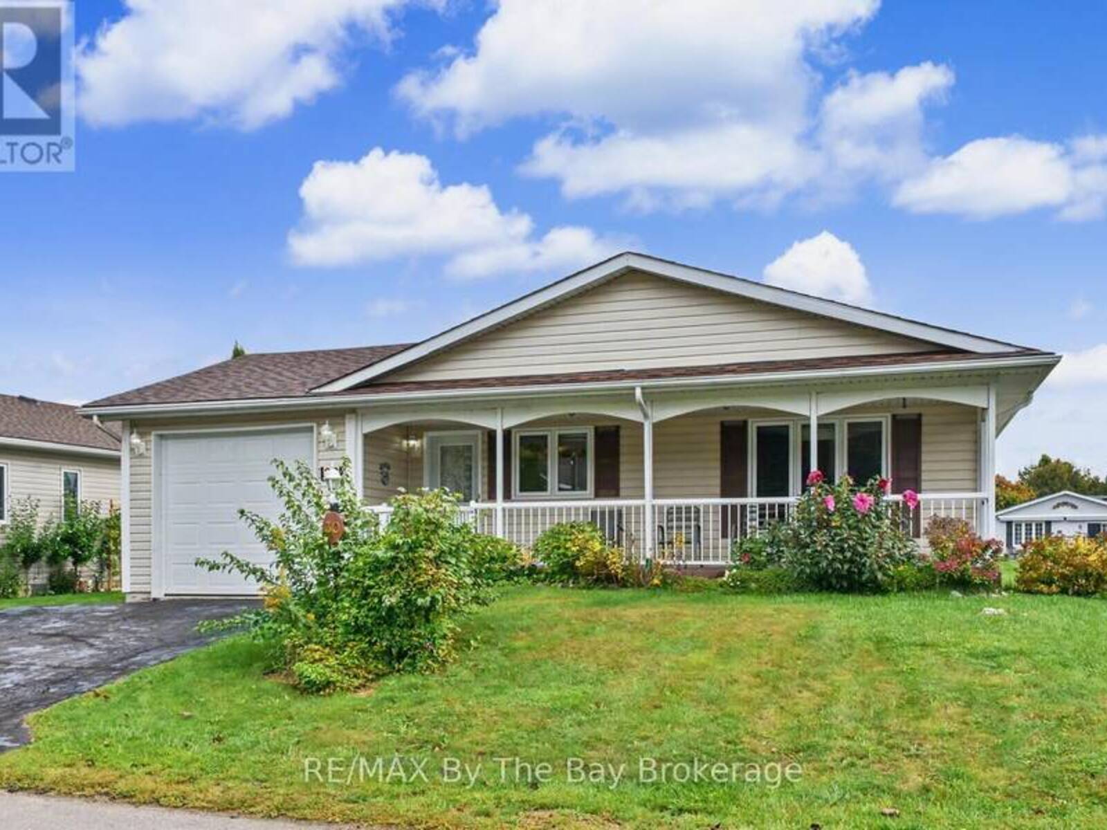 30 ST JAMES PLACE, Wasaga Beach, Ontario L9Z 3A8