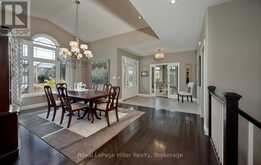 2 FINDLAY PLACE | Stratford Ontario | Slide Image Eleven