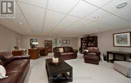 2 FINDLAY PLACE | Stratford Ontario | Slide Image Thirty-four