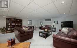 2 FINDLAY PLACE | Stratford Ontario | Slide Image Thirty-five
