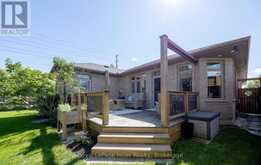 2 FINDLAY PLACE | Stratford Ontario | Slide Image Forty-three