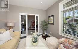 2 FINDLAY PLACE | Stratford Ontario | Slide Image Nine