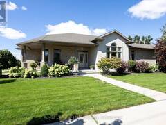 2 FINDLAY PLACE Stratford Ontario, N5A 0A7