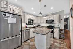 24 KELLESTINE DRIVE | Strathroy-Caradoc Ontario | Slide Image Thirteen