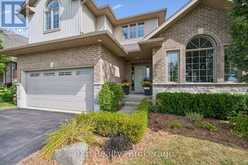 110 MARR DRIVE | Elora Ontario | Slide Image Three