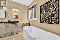 133 TRAIL BOULEVARD | Barrie Ontario | Slide Image Nineteen