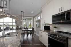 7 CULLITON STREET | Stratford Ontario | Slide Image Fourteen
