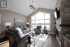 7 CULLITON STREET | Stratford Ontario | Slide Image Sixteen