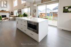101 REED WAY | The Blue Mountains Ontario | Slide Image Thirteen