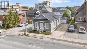 885 2ND AVENUE W | Owen Sound Ontario | Slide Image Three