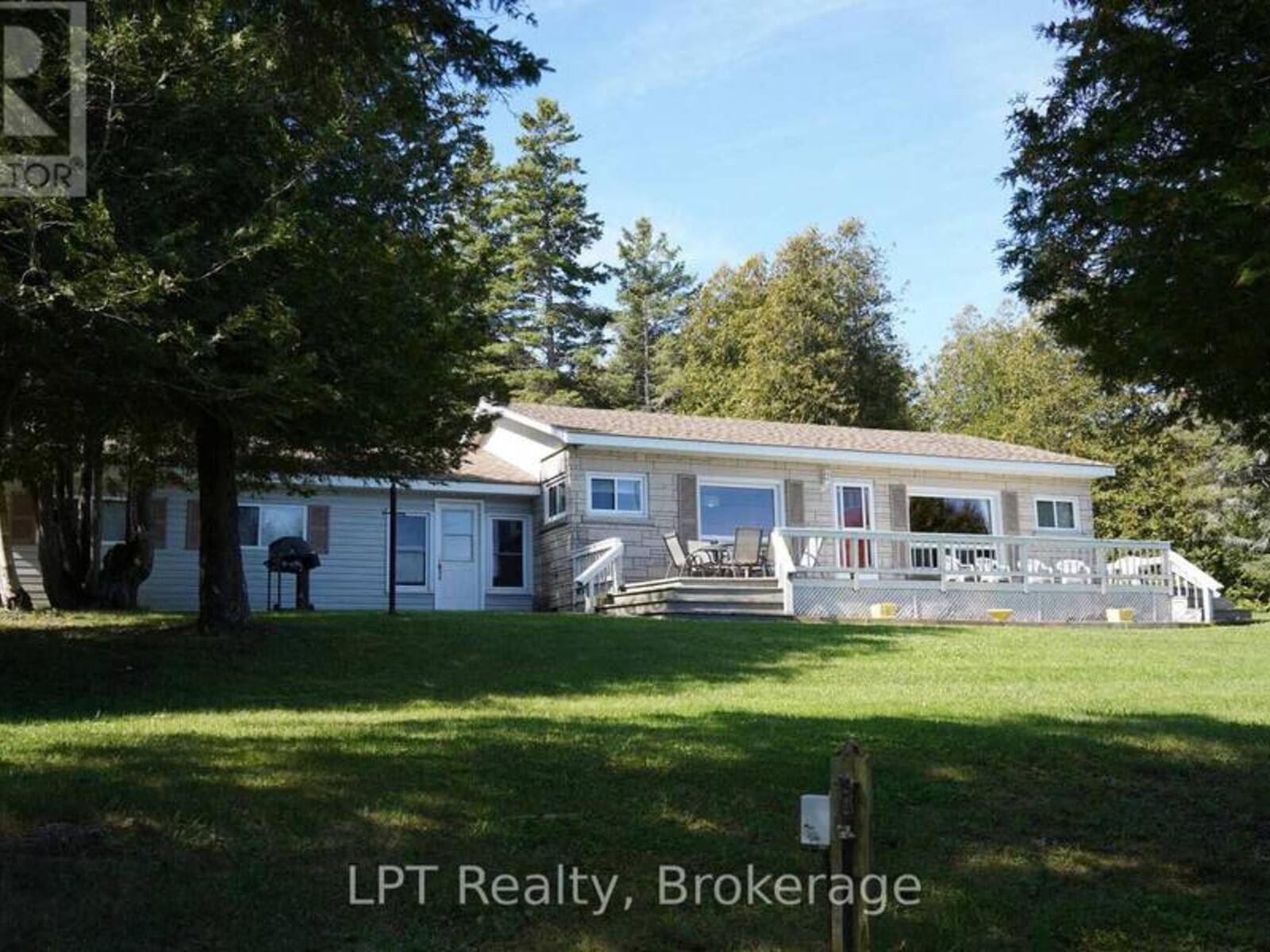 317 ISTHMUS BAY ROAD, Lion's Head, Ontario N0H 1W0