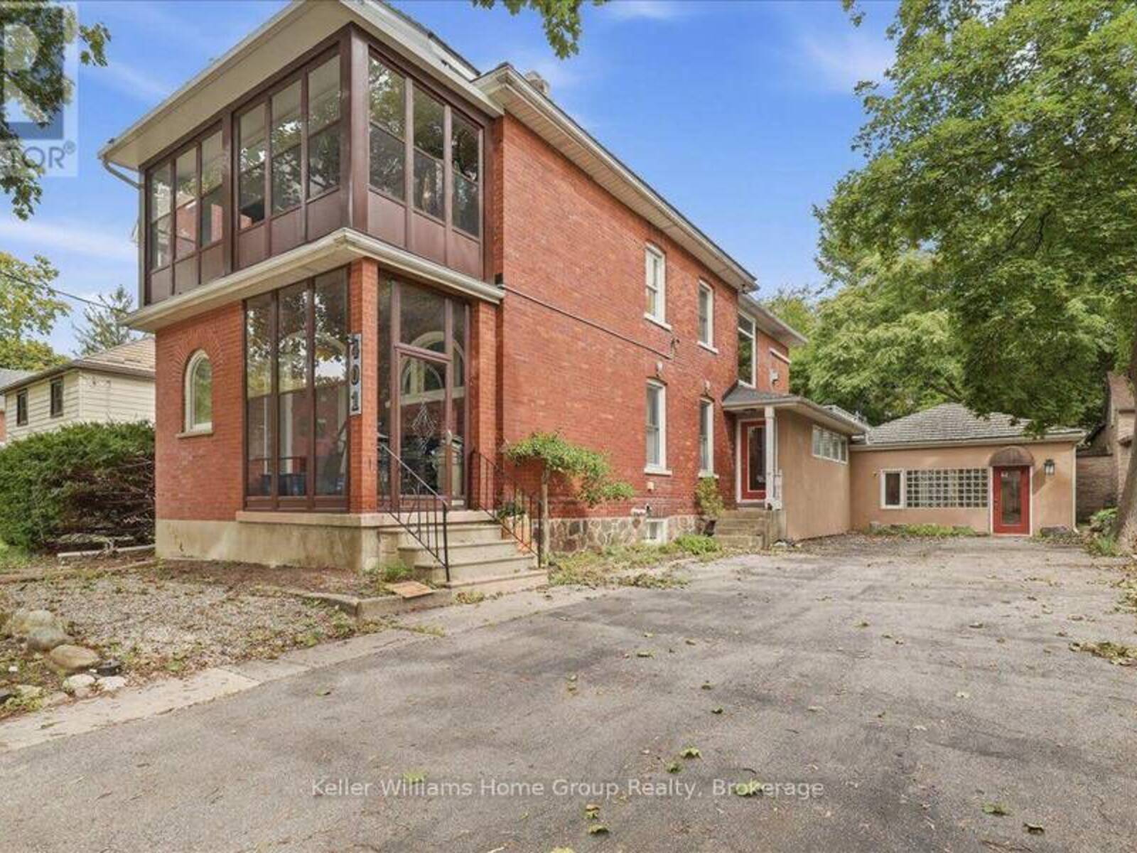 401 LAUREL STREET, Cambridge, Ontario N3H 3Y7